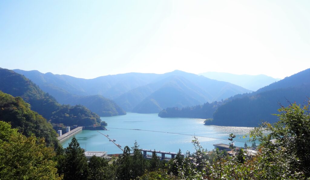 奥多摩湖