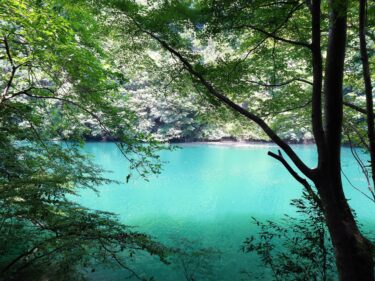 Lake Shiromaru – Emerald Green Lake【白丸湖】